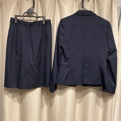 Green label relaxing レディーススーツ　セットアップの画像