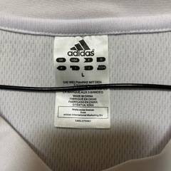 adidas 白　半袖の画像