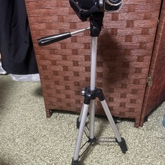 ビデオカメラ用三脚の画像