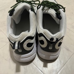 【美品】Reebok スニーカー　27.5㎝の画像