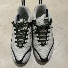 【美品】Reebok スニーカー　27.5㎝