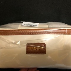 新品 化粧ポーチ
