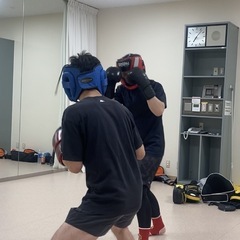 丁寧に教えてます！　パーソナルで安全なキックボクシング！  - スポーツ