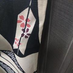 (値下げ)大人の浴衣( 簡帯、付属品もあり)の画像