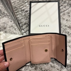 【引き渡し先決定】GUCCI 三つ折り財布の画像