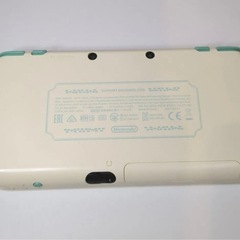 ニンテンドーNEW2DSLL とびだせどうぶつの森 amiibo＋パックの画像