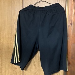 adidas ハーフパンツ　メンズの画像