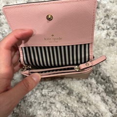 【引き渡し先決定】ケイトスペード　カードケース　の画像