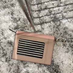 【引き渡し先決定】ケイトスペード　カードケース　の画像
