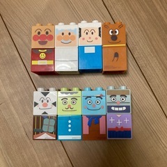 アンパンマンと仲間たち　ブロックセット8体