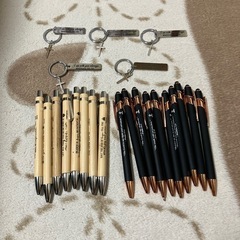 十字架キーホルダー、聖書の御言葉入りボールペン
