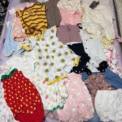 ベビー服大量にあります。気に入った物だけどうぞ。
