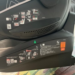 ブラック ISOFIX チャイルドシート エールべべ クルット4i グランスの画像