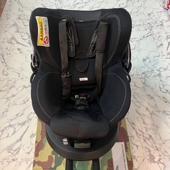 ブラック ISOFIX チャイルドシート エールべべ クルット4...