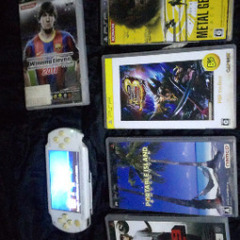⭐  PSP-1000  ホワイト  本体 ＋ ソフト５本の画像