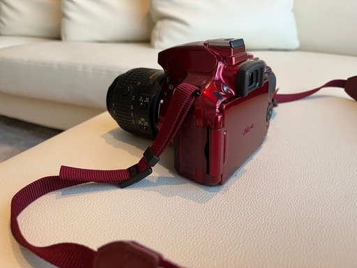 Nikon D5300 18-55 カメラとレンズキット ニコン レッド