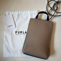 新品未使用】フルラスマホショルダーカメリア クロスボディ (くれない  