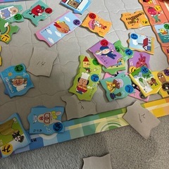 アンパンマンとトーマスのパズルの画像