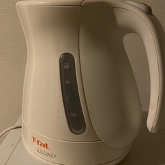 (5/15限り値下げ)(訳あり格安)電気ポット