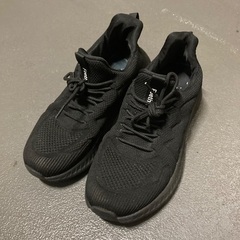 スニーカー23.5センチ
