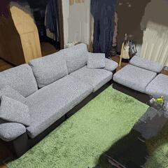 決まりました。レイアウト自由3人掛けカウチソファ