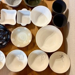 ✴︎食器27点セット✴︎の画像