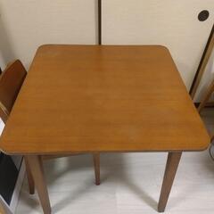 使用感および傷ありダイニングテーブルセット 椅子2脚 突板 アッ...