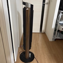 縦型扇風機の画像