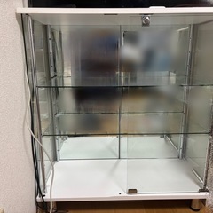 ガラスケース 23日まで