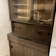 家具を引き取りくださる方を探しています。1万お支払いします！