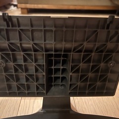 LG55型テレビのスタンドの画像