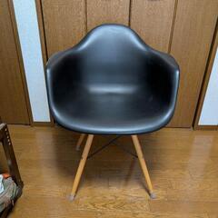 イームズチェア　リプロダクト品