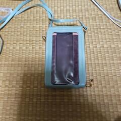 携帯収納付きショルダーバッグの画像