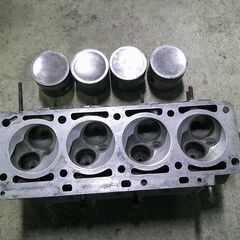 アルピナーBMWを復元するオールドアルピナ車輛エンジンリビルト.サービスの画像