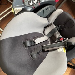 新生児から使えるチャイルドシートの画像