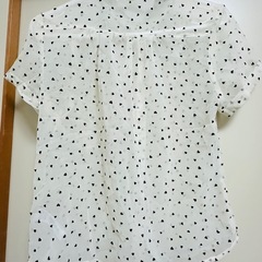 (取引中)Forever 21 ハート柄 半袖シャツ S/P シアーの画像
