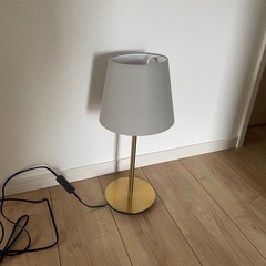 IKEA デスクランプ 間接照明