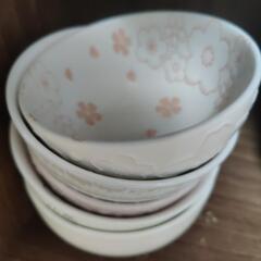 皿 茶碗の画像