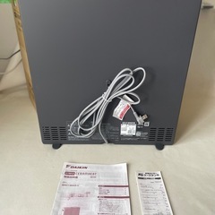 DAIKIN ダイキン ヒーター ストーブ 遠赤外線暖房機 ハイブリッドセラムヒート WRH135AS-H 未使用に近い状態  の画像