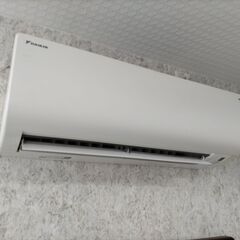 DAIKIN　ルームエアコン F22STCXS-W　6～8畳　2...