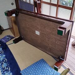 しっかりした欅の座卓　引越につき各種出品　配達可能の画像