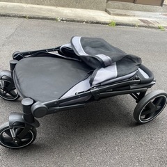 大型ペットカートの画像