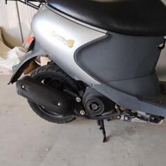 SUZUKI レッツ4 シルバー 原付きスクーター 実働 50ccの画像