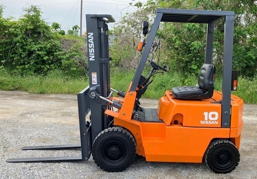 中古フォークリフト日産NISSAN10★J01A10 ★1.0トン★2,703時間★AT★ガソリン