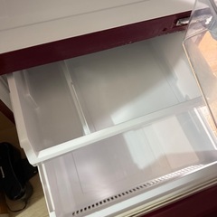 アクア 冷蔵庫 168L 赤の画像