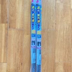 DAISO　遮光紫外線カットフィルム(黒ドット)1本＋おまけ