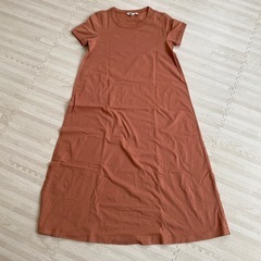 【新品未使用】半袖ワンピース①