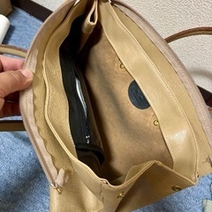 女性用のバッグになります、の画像