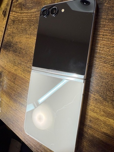 Galaxy Z Flip 5 256GB SIMフリー