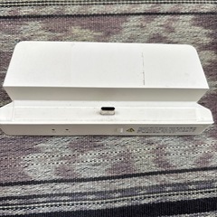 Wi-Fiルーターとスタンドの画像